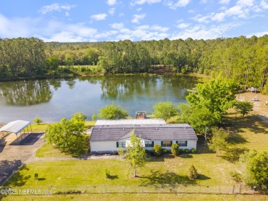 Lake Home For Sale in Interlachen, Florida