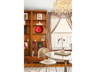 There are renovated residences, and then there are residences - photo 4