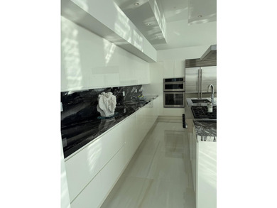 Walk into this luxurious palace with captivating open water - photo 12