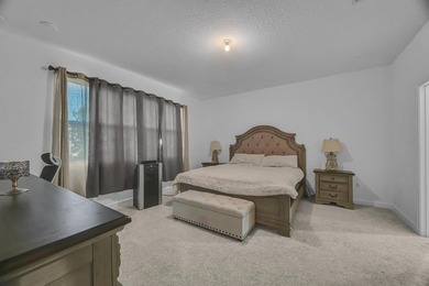 Welcome to this exceptional 4-bedroom, 3-bathroom single-family - photo 19