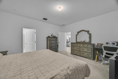 Welcome to this exceptional 4-bedroom, 3-bathroom single-family - photo 20