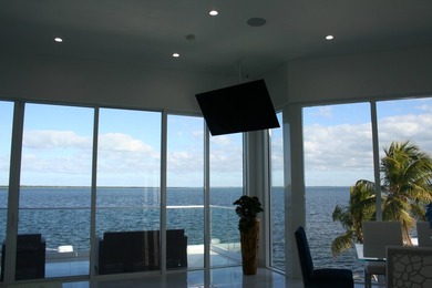 Walk into this luxurious palace with captivating open water - photo 34