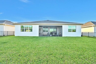 Welcome to this exceptional 4-bedroom, 3-bathroom single-family - photo 35
