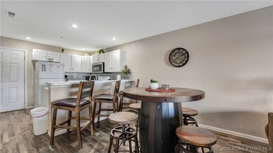 You won't want to miss this well taken care of 2 bed, 2 bath - photo 4
