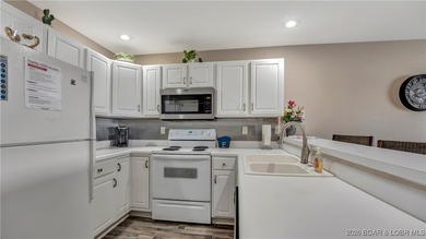 You won't want to miss this well taken care of 2 bed, 2 bath - photo 6