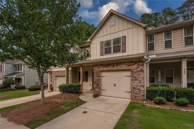 Welcome home to this move-in ready 3 bedroom, 2.5 bath townhouse - photo 1