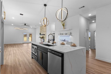 NEW CONSTRUCTION ON 1 ACRE IN QUINLAN, TX!! Enjoy the perfect - photo 11