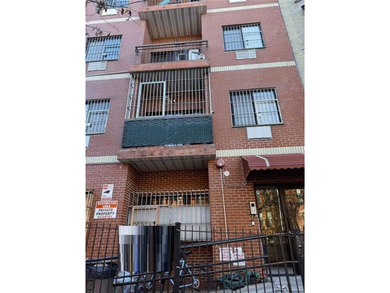 A Spacious 2 Bedrooms 1 Bathroom In Sunset Park Brooklyn. It Was - photo 13