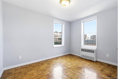 Discover a rare junior 4 converted into a 2-bedroom apartment - photo 13