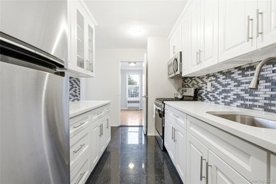 Discover a rare junior 4 converted into a 2-bedroom apartment - photo 15