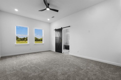 NEW CONSTRUCTION ON 1 ACRE IN QUINLAN, TX!! Enjoy the perfect - photo 18