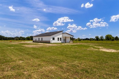 NEW CONSTRUCTION ON 1 ACRE IN QUINLAN, TX!! Enjoy the perfect - photo 30
