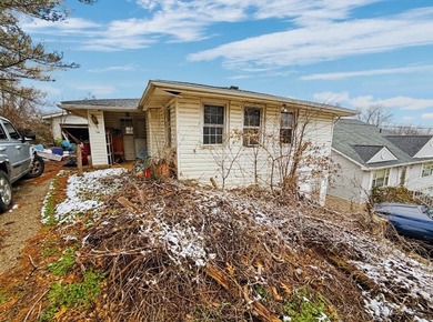 Ohio River Home For Sale in Chesapeake Ohio