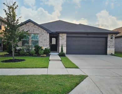 (private lake, pond, creek) Home For Sale in Royse City Texas