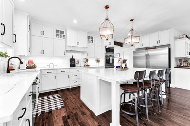 Turnkey Ozarks Estate is just minutes from the Lakes! This - photo 33
