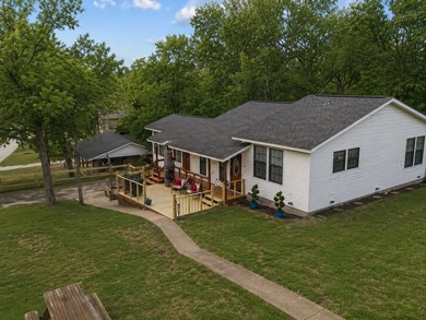 Welcome to your own slice of Texas lake life! This beautiful - photo 3