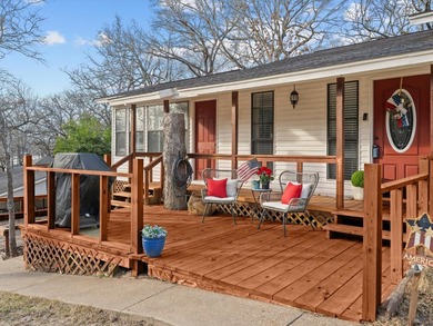 Welcome to your own slice of Texas lake life! This beautiful - photo 4