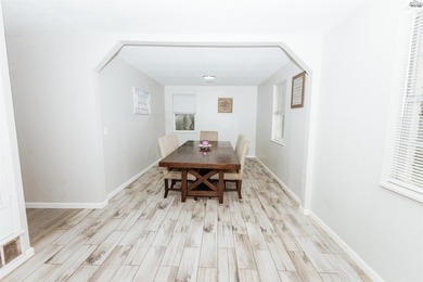 Time-sensitive short sale opportunity near Wichita Park. This - photo 9