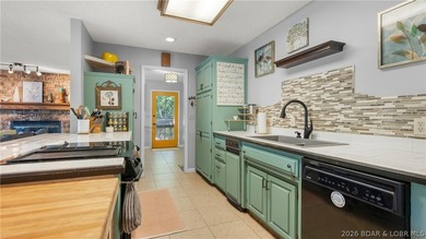 Lakefront living with a gentle walk to the water, deep water - photo 15