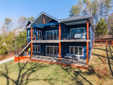 Lake Home For Sale in West Union, South Carolina