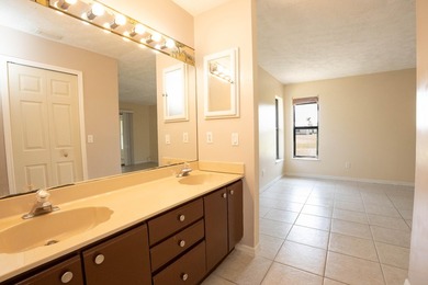 Move-in ready 3-bedroom, 2-bathroom home offering comfort - photo 17