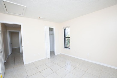 Move-in ready 3-bedroom, 2-bathroom home offering comfort - photo 23