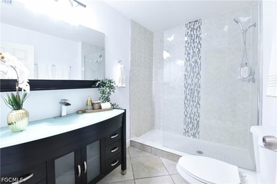 Spacious Home on a Rare Double Lot with Endless Possibilities - photo 25