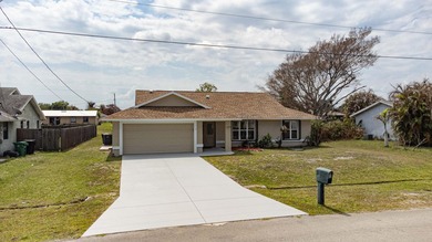 Move-in ready 3-bedroom, 2-bathroom home offering comfort - photo 32