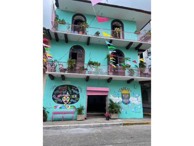 Located on Calle 13, Casa Chocolate stands out as the building - photo 4