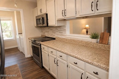 Ultimate Wilmington Freedom: Single-Level Living on 0.45 Acres - photo 9