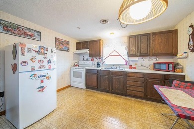 Exceptional mixed-use opportunity at 2919 Pawtucket Ave! Ideal - photo 38