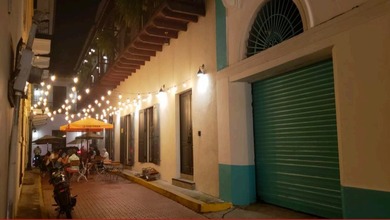 Located on Calle Boquete, Casa del Baile features a 328 m2 lot - photo 4