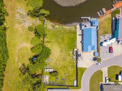 150 feet of Pensacola waterfront. Three parcels. Zero HOA. And a - photo 1