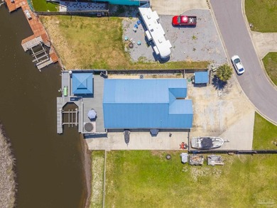 150 feet of Pensacola waterfront. Three parcels. Zero HOA. And a - photo 4