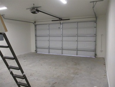 Get ready for back to school with this 3-2 house with oversized - photo 21