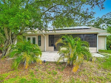 Welcome home to this charming, beautifully updated, furnished - photo 33