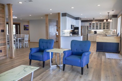 Lake life doesn't get better than this. Situated on the shores - photo 12