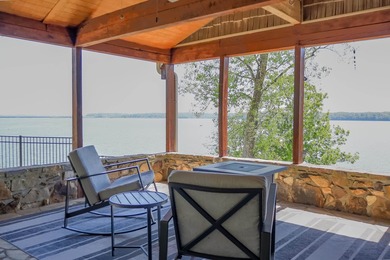 Lake life doesn't get better than this. Situated on the shores - photo 19