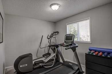 Welcome to this beautifully maintained 1,550 sq. ft. family home - photo 34