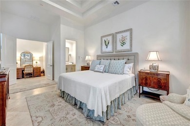 This elegant Sailfish Point estate is ideally positioned on the - photo 34