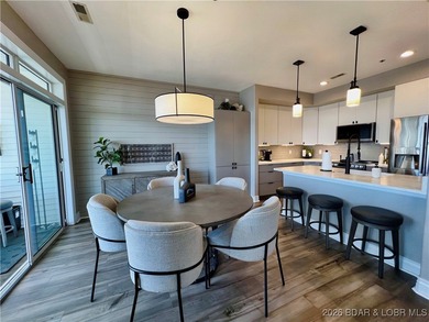 Spectacular views, incredible location, move-in ready, updated - photo 10