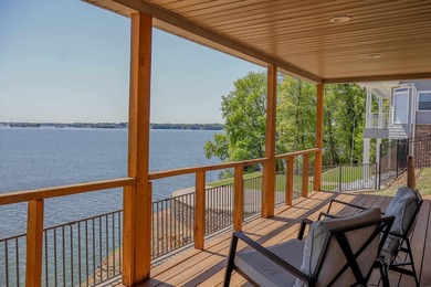 Lake life doesn't get better than this. Situated on the shores - photo 40