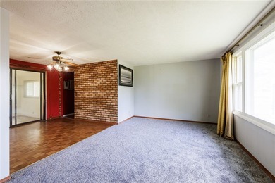 Welcome to 28 Jamee Lane, located on a quiet neighborhood street - photo 2