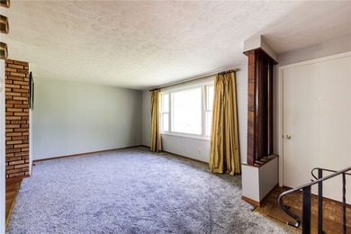 Welcome to 28 Jamee Lane, located on a quiet neighborhood street - photo 3