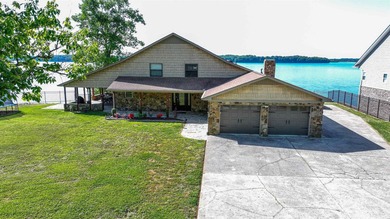 Lake life doesn't get better than this. Situated on the shores - photo 49