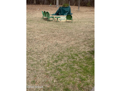 Here is that Beautiful Rustic Log House you have been looking