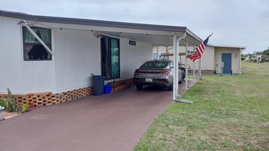 Cozy Furnished Home on a Corner Lot - MoveIn Ready & Perfect for - photo 3