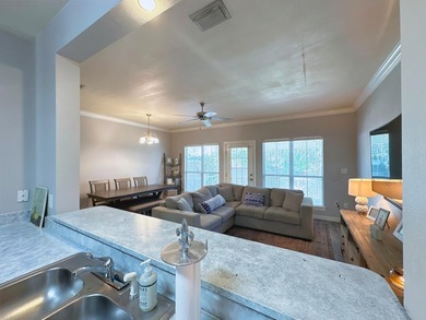 Located just off Main Street in Destin - this 3 bed, 2 bath - photo 19