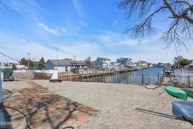 PRICE IMPROVEMENT - VACANT - EASY TO SHOW! Welcome to your dream - photo 29