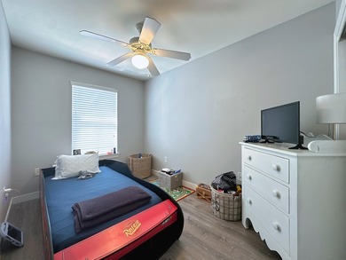Located just off Main Street in Destin - this 3 bed, 2 bath - photo 32